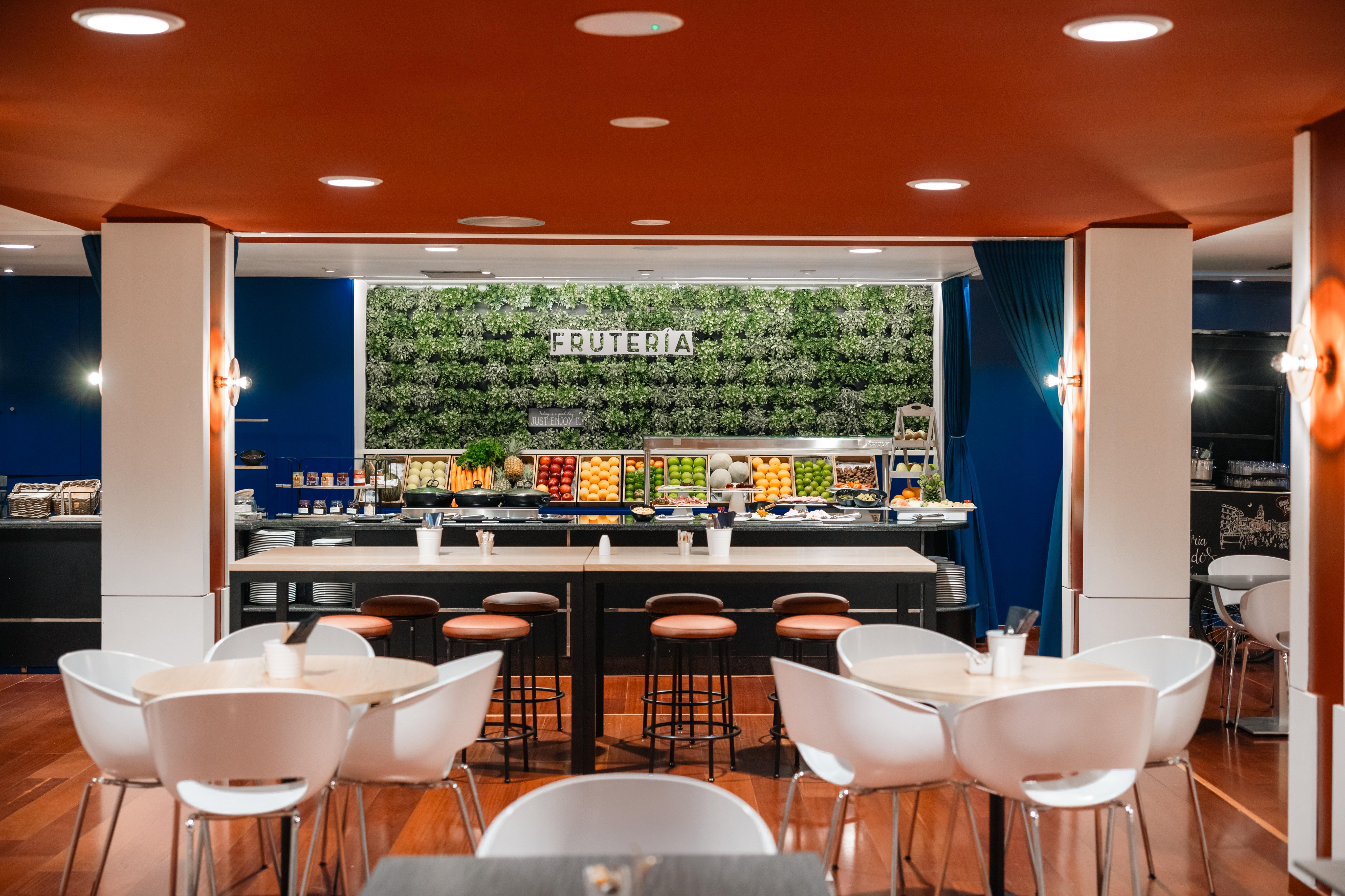 Voco Madrid Retiro By Ihg Hotel Luaran gambar