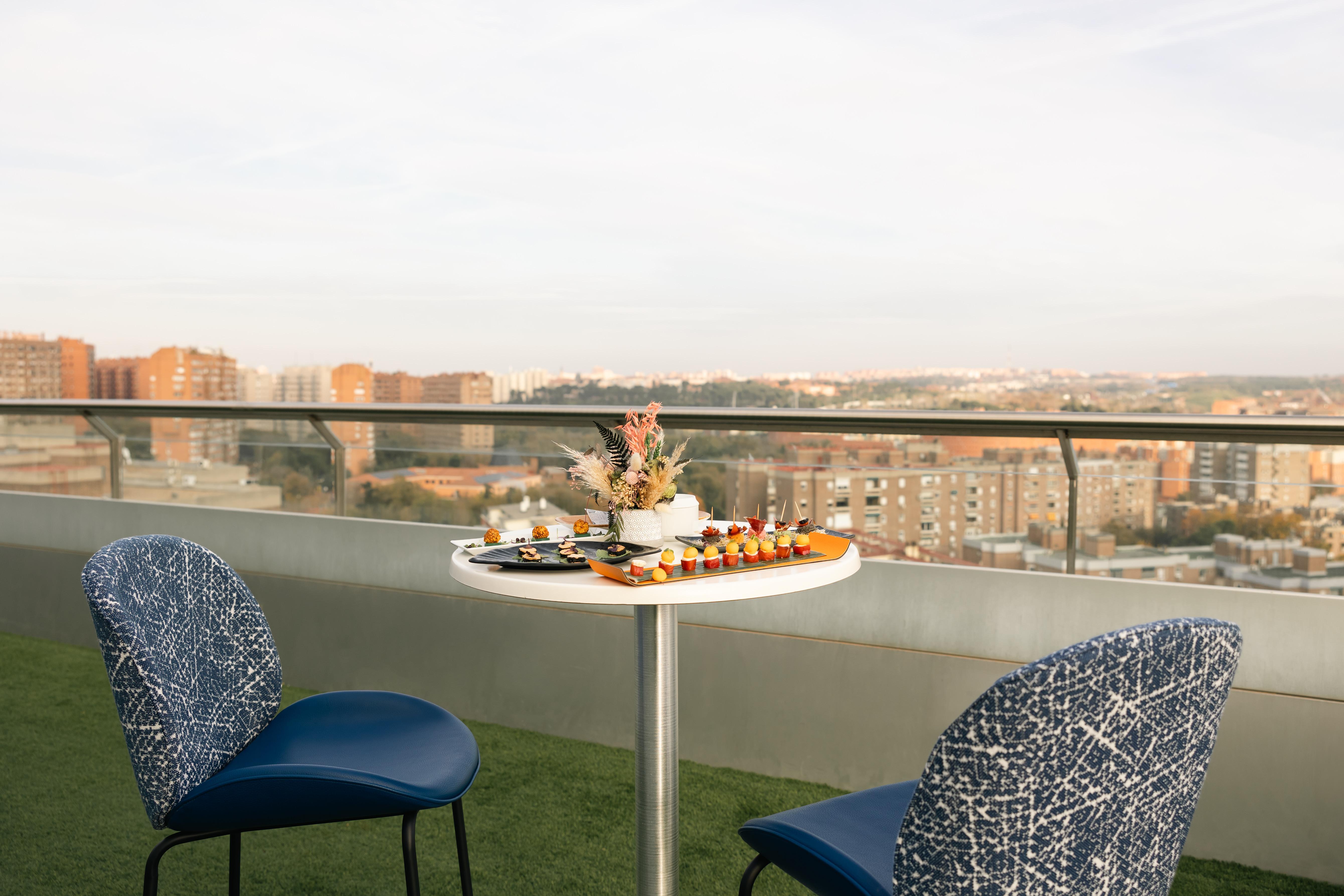 Voco Madrid Retiro By Ihg Hotel Luaran gambar