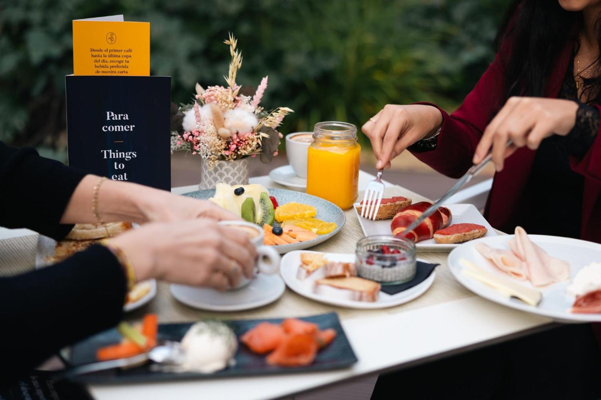 Voco Madrid Retiro By Ihg Hotel Luaran gambar