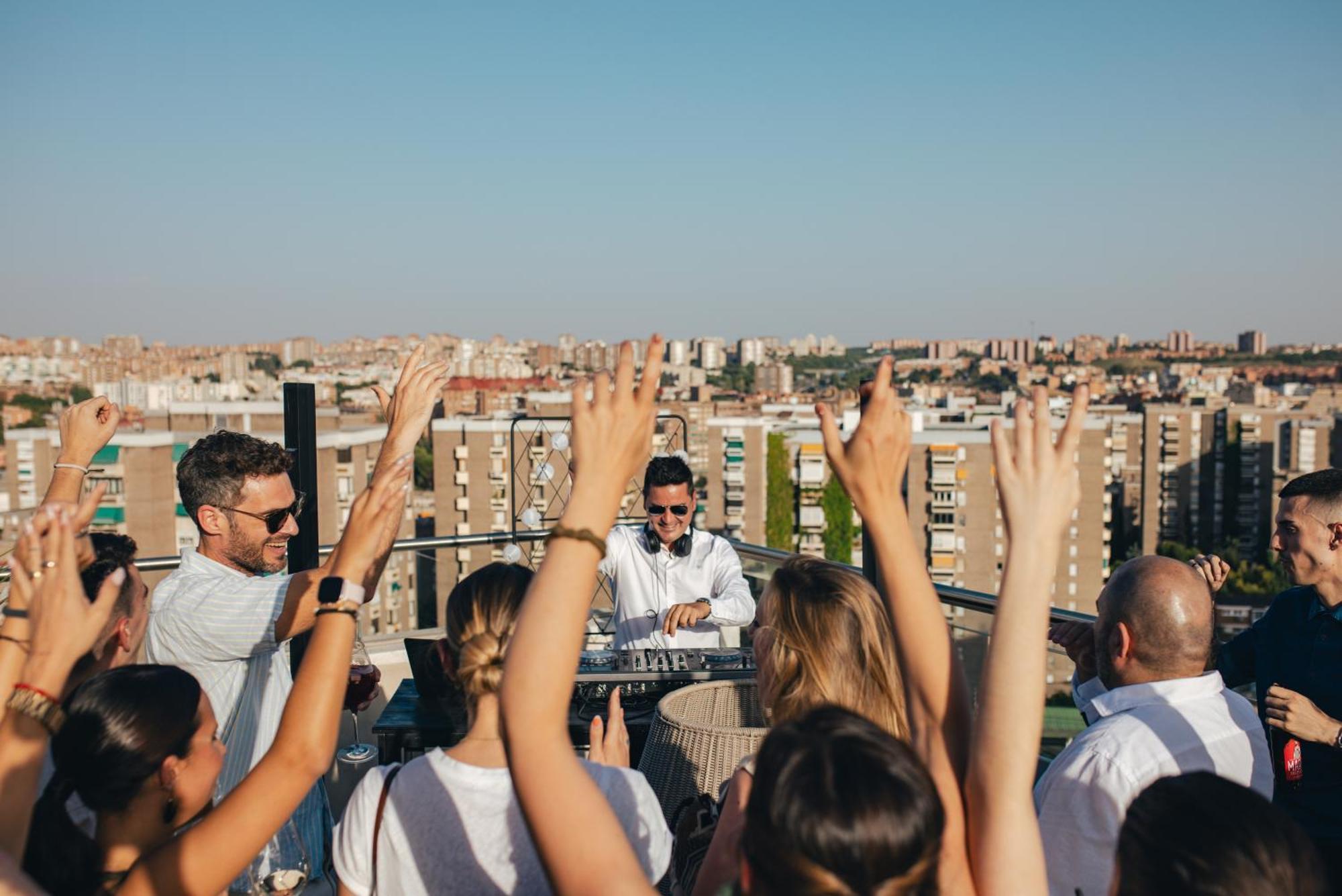 Voco Madrid Retiro By Ihg Hotel Luaran gambar